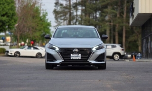 Used 2024  Nissan Altima 2&period;5 SV Sedan at Auto Direct near Zebulon&comma; NC