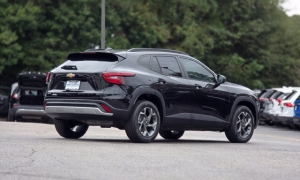 Used 2025  Chevrolet Trax FWD 4dr LT at Auto Direct near Zebulon&comma; NC