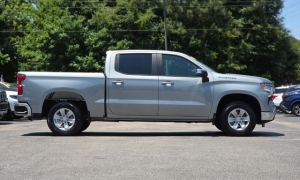 Used 2025  Chevrolet Silverado 1500 2WD Crew Cab 147" LT at Auto Direct near Zebulon&comma; NC