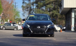 Used 2023  Nissan Altima 2&period;5 SV Sedan at Auto Direct near Zebulon&comma; NC
