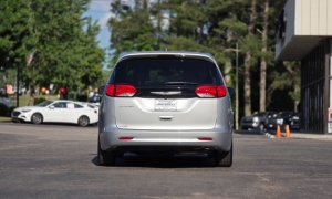 Used 2022  Chrysler Voyager LX FWD at Auto Direct near Zebulon&comma; NC