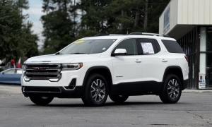 Used 2023 GMC Acadia AWD 4dr SLT at Auto Direct near Zebulon, NC
