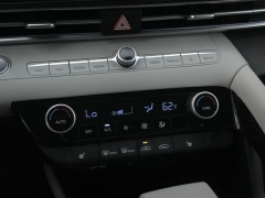 Used 2024  Hyundai Elantra Limited IVT at Auto Direct near Zebulon&comma; NC