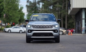 Used 2024  Jeep Compass Limited 4x4 at Auto Direct near Zebulon&comma; NC