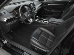 Used 2024  Nissan Altima 2&period;5 SR Sedan at Auto Direct near Zebulon&comma; NC