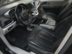 Used 2021  Chrysler Pacifica Touring L FWD at Auto Direct near Zebulon&comma; NC
