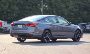 Used 2024  Nissan Altima 2&period;5 SR Sedan at Auto Direct near Zebulon&comma; NC