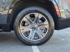 Used 2024  Jeep Wagoneer Series II 4x2 at Auto Direct near Zebulon&comma; NC