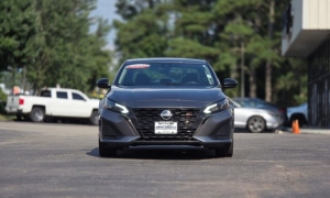 Used 2024  Nissan Altima 2&period;5 SR Sedan at Auto Direct near Zebulon&comma; NC