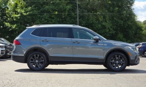 Used 2024  Volkswagen Tiguan 2&period;0T SE 4MOTION at Auto Direct near Zebulon&comma; NC