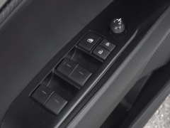 Used 2025  Toyota Camry SE at Auto Direct near Zebulon&comma; NC