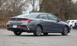 Used 2024  Hyundai Elantra SEL IVT at Auto Direct near Zebulon&comma; NC