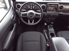 Used 2023 Jeep Gladiator Overland 4x4 at Auto Direct near Zebulon, NC