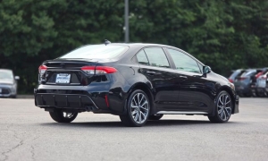 Used 2024  Toyota Corolla SE CVT at Auto Direct near Zebulon&comma; NC