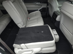 Used 2024  Jeep Wagoneer Series II 4x2 at Auto Direct near Zebulon&comma; NC