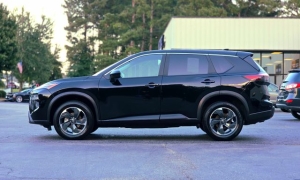 Used 2025  Nissan Rogue FWD SV at Auto Direct near Zebulon&comma; NC