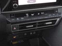 Used 2025  Toyota Camry SE at Auto Direct near Zebulon&comma; NC