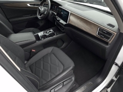 Used 2025  Volkswagen Atlas 2&period;0T SE w&sol;Technology FWD at Auto Direct near Zebulon&comma; NC