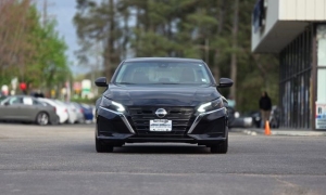 Used 2024  Nissan Altima 2&period;5 SV Sedan at Auto Direct near Zebulon&comma; NC