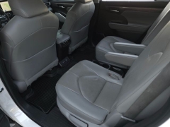 Used 2023  Toyota Highlander Limited FWD at Auto Direct near Zebulon&comma; NC