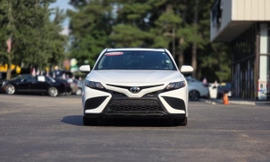 Used 2024  Toyota Camry SE Auto at Auto Direct near Zebulon&comma; NC