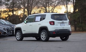 Used 2023  Jeep Renegade Latitude 4x4 at Auto Direct near Zebulon&comma; NC