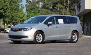 Used 2022  Chrysler Voyager LX FWD at Auto Direct near Zebulon&comma; NC