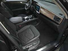 Used 2025  Volkswagen Atlas 2&period;0T SE w&sol;Technology 4MOTION at Auto Direct near Zebulon&comma; NC