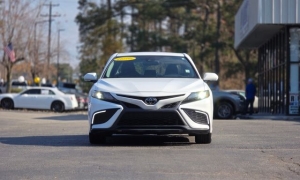 Used 2024  Toyota Camry SE Auto at Auto Direct near Zebulon&comma; NC