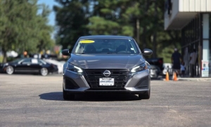 Used 2024  Nissan Altima 2&period;5 SV Sedan at Auto Direct near Zebulon&comma; NC