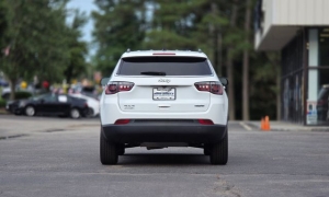 Used 2024  Jeep Compass Latitude 4x4 at Auto Direct near Zebulon&comma; NC