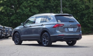 Used 2024  Volkswagen Tiguan 2&period;0T SE 4MOTION at Auto Direct near Zebulon&comma; NC