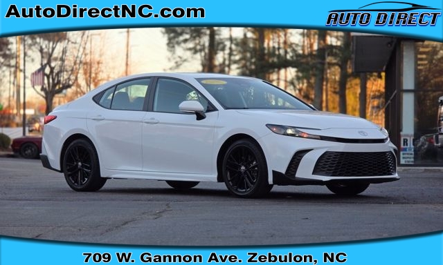 Used 2025  Toyota Camry SE at Auto Direct near Zebulon&comma; NC