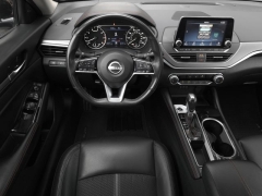 Used 2025  Nissan Altima SR FWD at Auto Direct near Zebulon&comma; NC