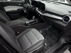 Used 2025  Chevrolet Trax FWD 4dr LT at Auto Direct near Zebulon&comma; NC