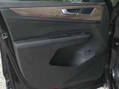 Used 2025  Volkswagen Atlas 2&period;0T SE w&sol;Technology 4MOTION at Auto Direct near Zebulon&comma; NC