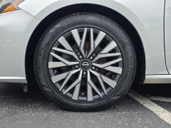 Used 2024  Nissan Altima 2&period;5 SV Sedan at Auto Direct near Zebulon&comma; NC