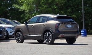 Used 2025  Nissan Kicks SR FWD at Auto Direct near Zebulon&comma; NC