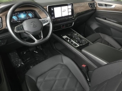 Used 2025  Volkswagen Atlas 2&period;0T SE w&sol;Technology 4MOTION at Auto Direct near Zebulon&comma; NC