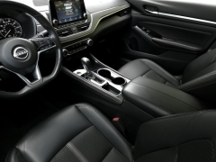 Used 2024 Nissan Altima 2.5 SR Sedan at Auto Direct near Zebulon, NC