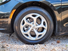 Used 2023 Chrysler Pacifica Limited FWD at Auto Direct near Zebulon, NC