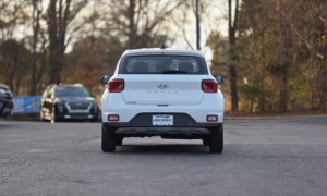 Used 2020  Hyundai Venue 4d SUV FWD SE IVT at Auto Direct near Zebulon&comma; NC