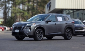 Used 2024  Nissan Rogue FWD SV at Auto Direct near Zebulon&comma; NC