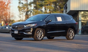 Used 2021  Buick Enclave FWD 4dr Avenir at Auto Direct near Zebulon&comma; NC