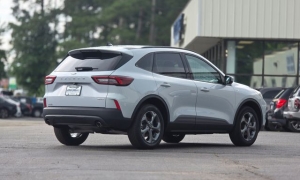 Used 2025  Ford Escape ST-Line Select AWD at Auto Direct near Zebulon&comma; NC