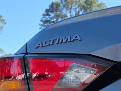 Used 2024  Nissan Altima 2&period;5 SV Sedan at Auto Direct near Zebulon&comma; NC