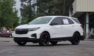 Used 2023  Chevrolet Equinox FWD 4dr LS w&sol;1LS at Auto Direct near Zebulon&comma; NC