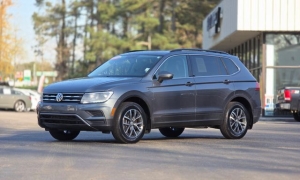Used 2019  Volkswagen Tiguan 4d SUV SE at Auto Direct near Zebulon&comma; NC
