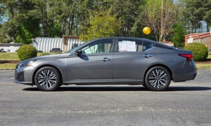 Used 2024  Nissan Altima 2&period;5 SV Sedan at Auto Direct near Zebulon&comma; NC