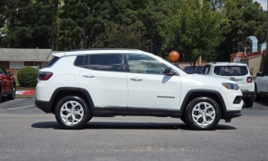 Used 2024 Jeep Compass Latitude 4x4 at Auto Direct near Zebulon, NC